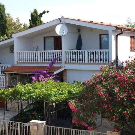 Apartments Dobri - 500M From Beach Nin Exterior foto